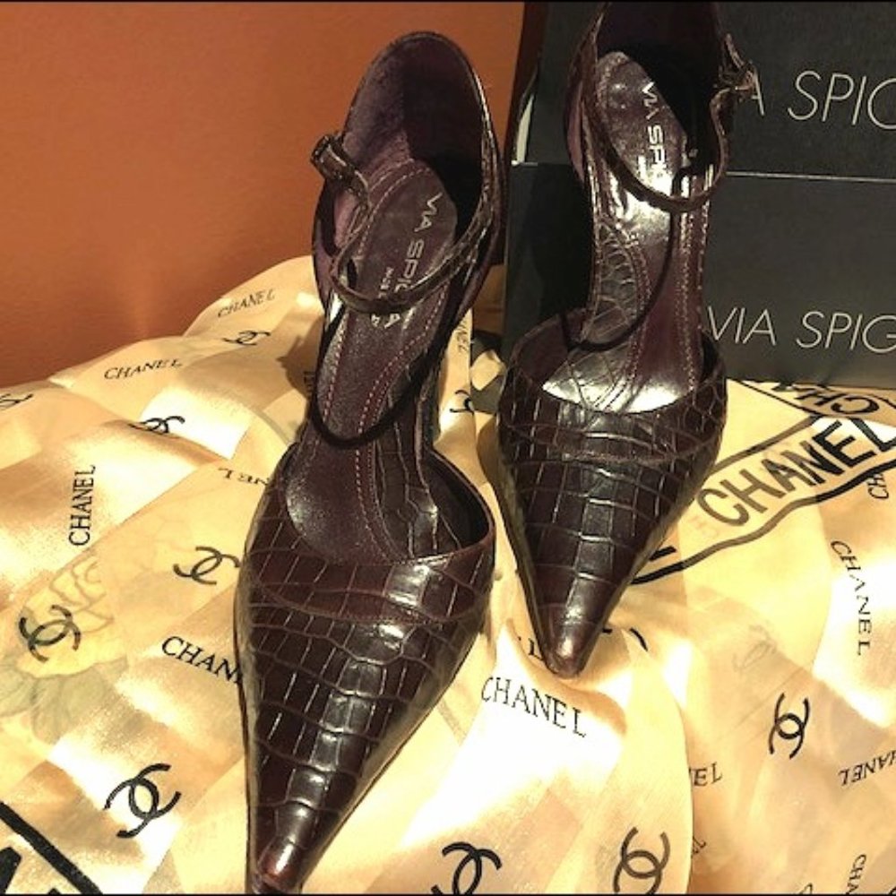 VIA SPIGA CROC PRINT BURGUNDY STILETTOS SZ 9M
